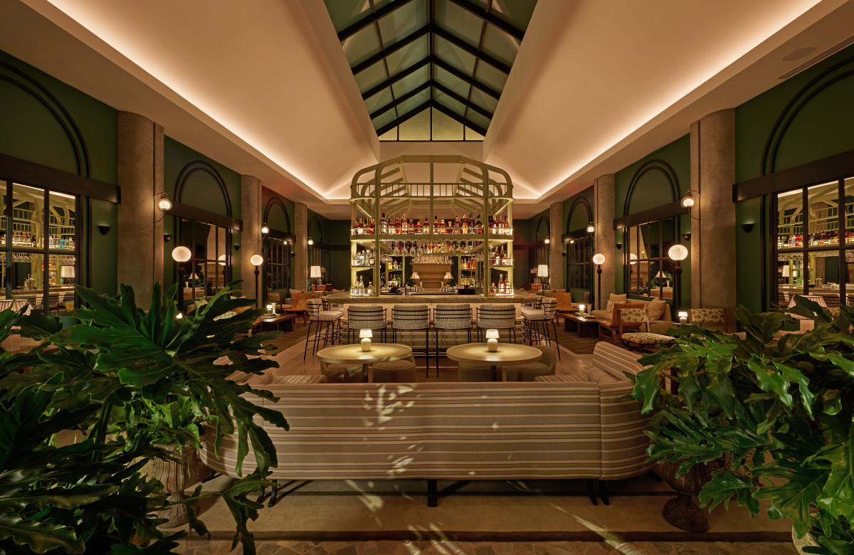 
												<a href="/press/whats-new-in-wedgewood">
													<strong>What's New in Wedgewood Houston</strong>
													<br />Nashville Lifestyles
												</a>
											